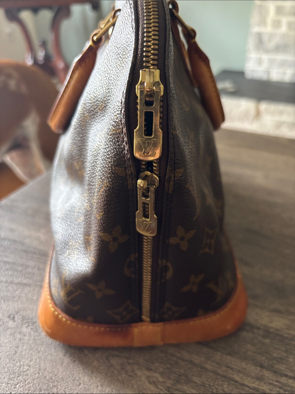 Authentic Louis Vuitton alma PM - Picture 3 of 9